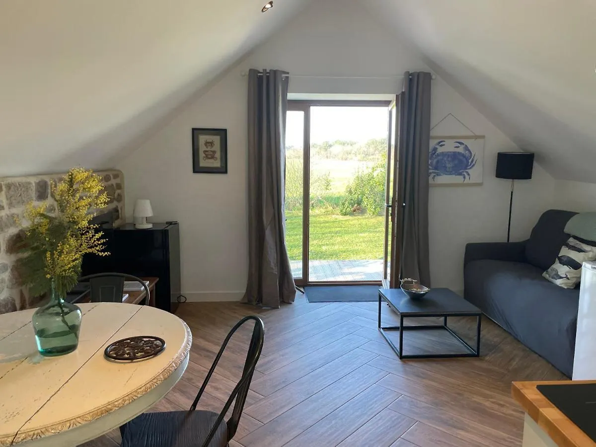 Holiday home Gites D Izel2 Entre Terre Et Mer Pres D'Un Golf Ploemel