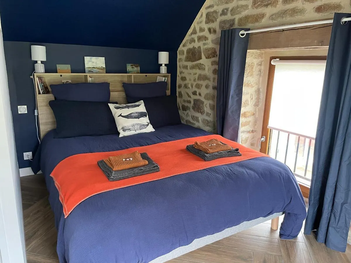 Gites D Izel2 Entre Terre Et Mer Pres D'Un Golf Ploemel Holiday home